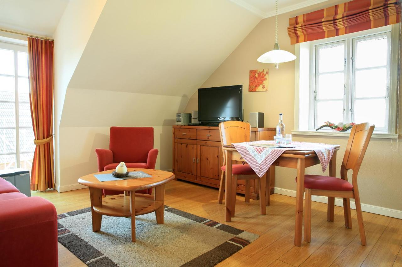 Gasthaus Knudsen Utersum Экстерьер фото